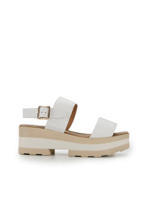 Estilo Emporio Cape Buckle Sandal - White