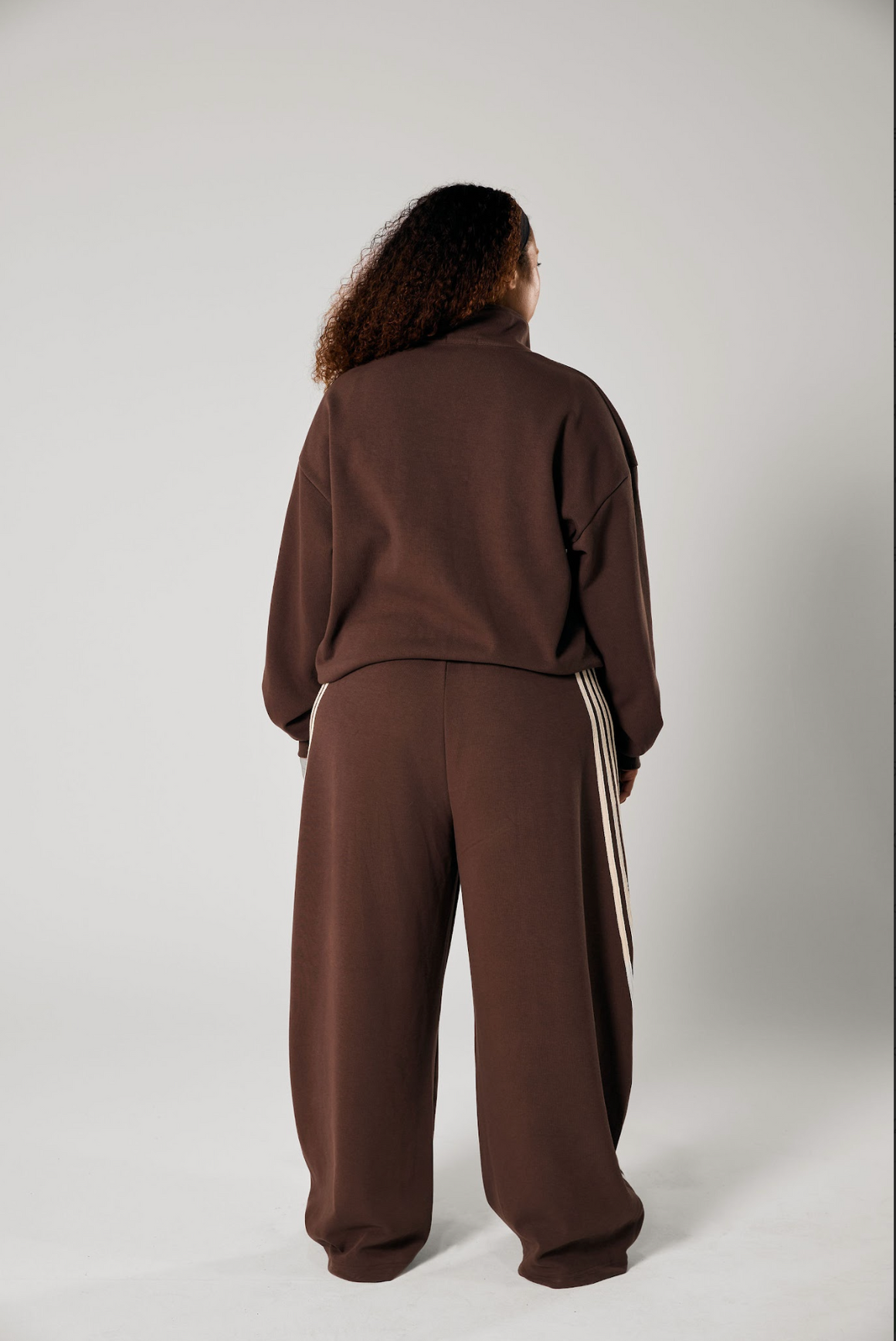 Ssaint Zip Jumper - Brown
