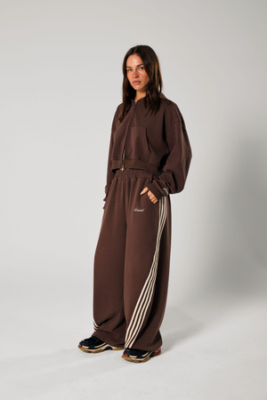 Ssaint Cropped Hoodie - Brown