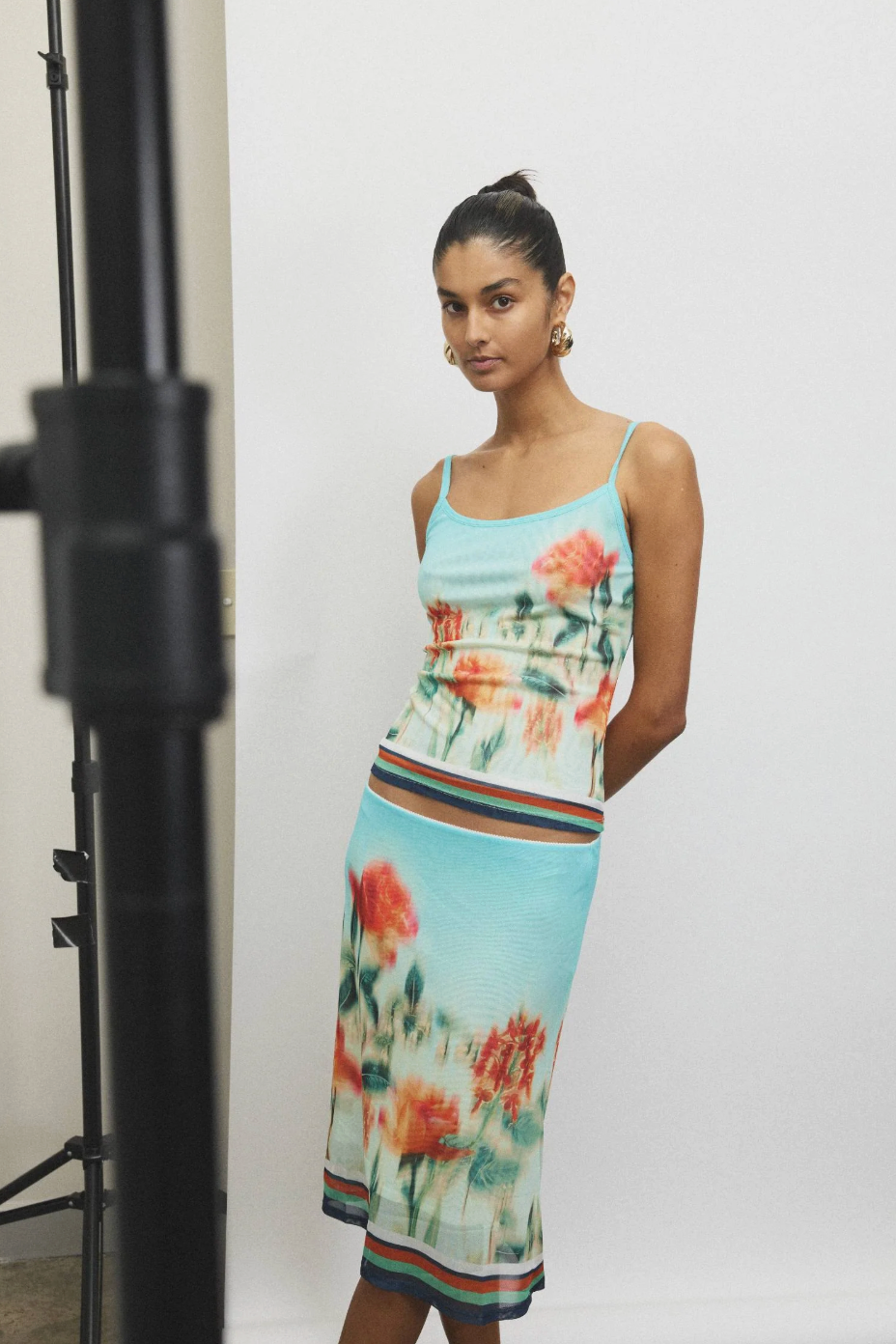 With Harper Lu Midi Skirt Mesh - Baby Blue