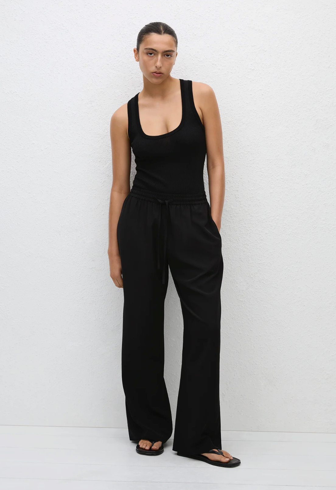 Matteau Drawstring Trouser - Black
