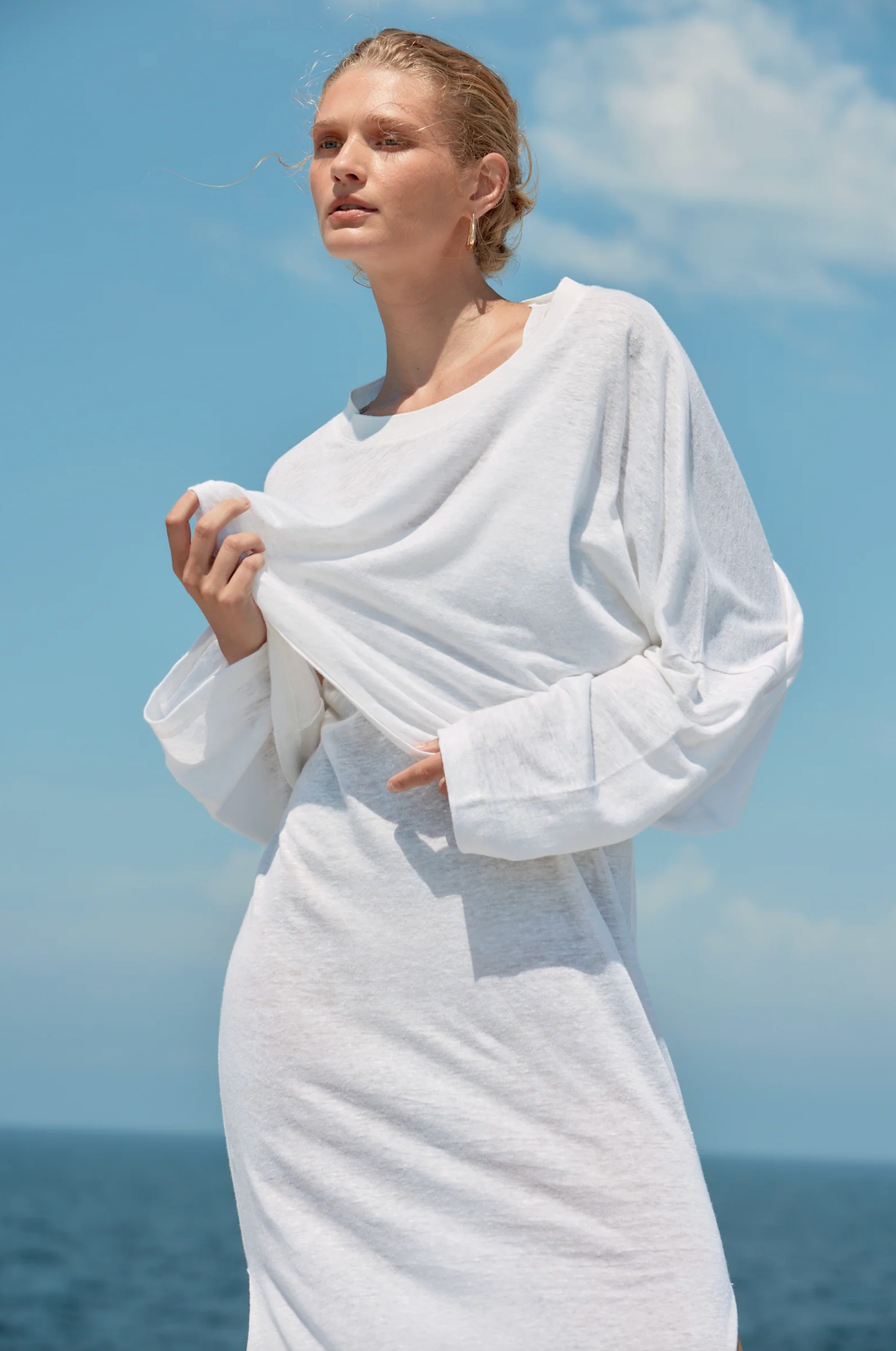 Estilo Emporio Box Linen Long Sleeve T - White