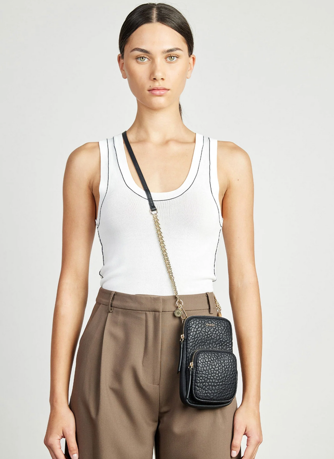 Saben Feature Shoulder Strap - Gold Curb