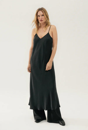 Silk Laundry 90's Slip Dress -Black