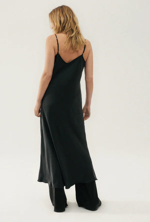 Silk Laundry 90's Slip Dress -Black